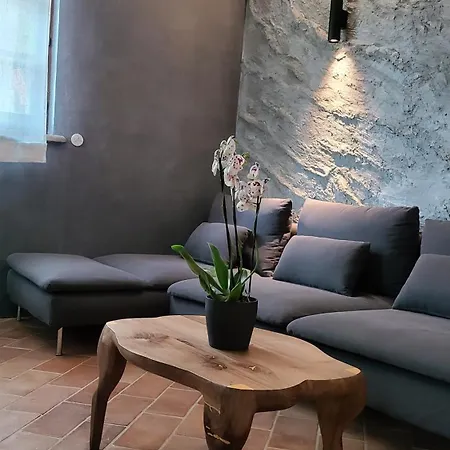 La Torre Sulla Via Francigena Gospodarstwo agroturystyczne *